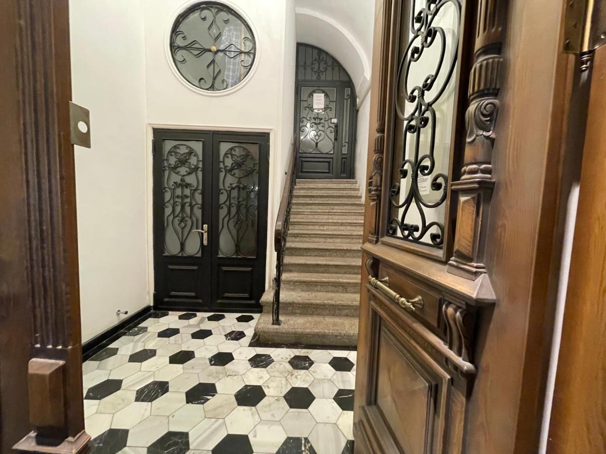 Fountain Square-Balconies In Old Town Apartment Baku Luaran gambar