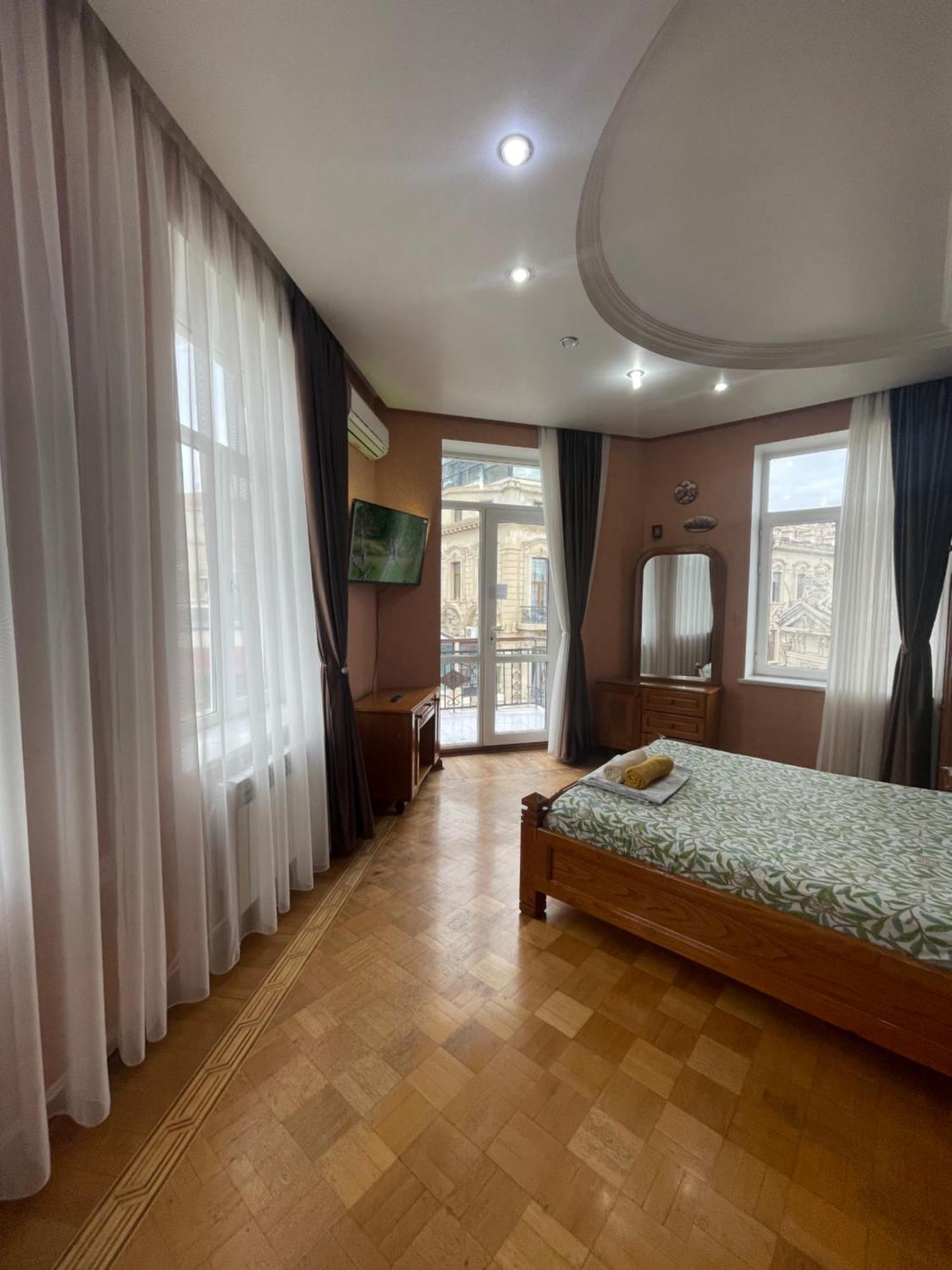 Fountain Square-Balconies In Old Town Apartment Baku Luaran gambar