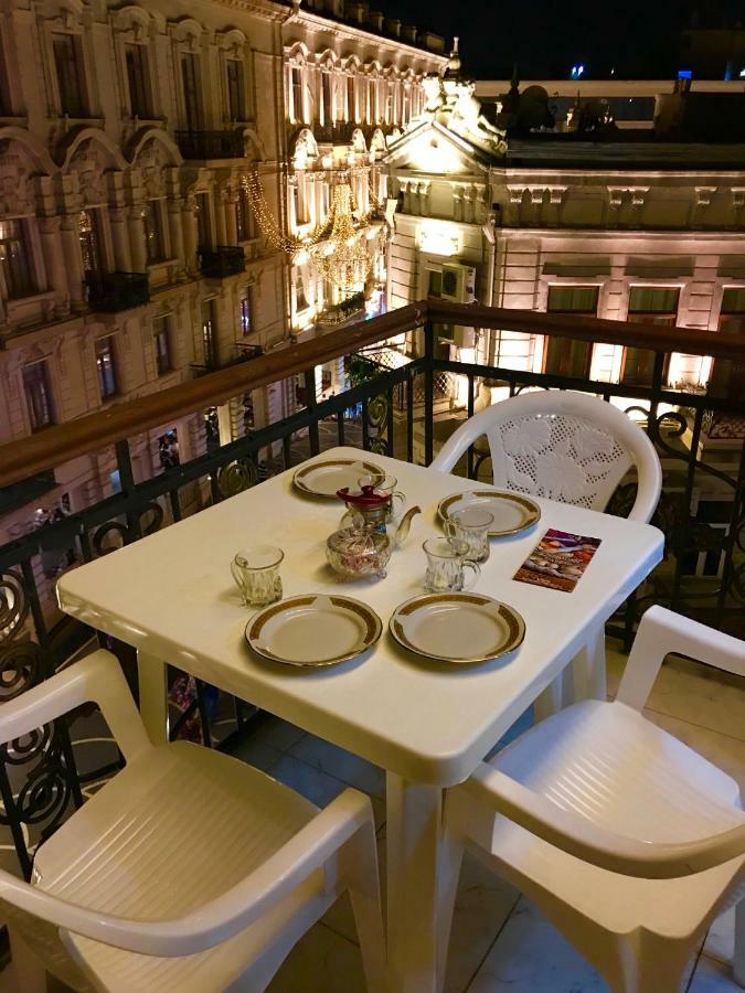 Fountain Square-Balconies In Old Town Apartment Baku Luaran gambar